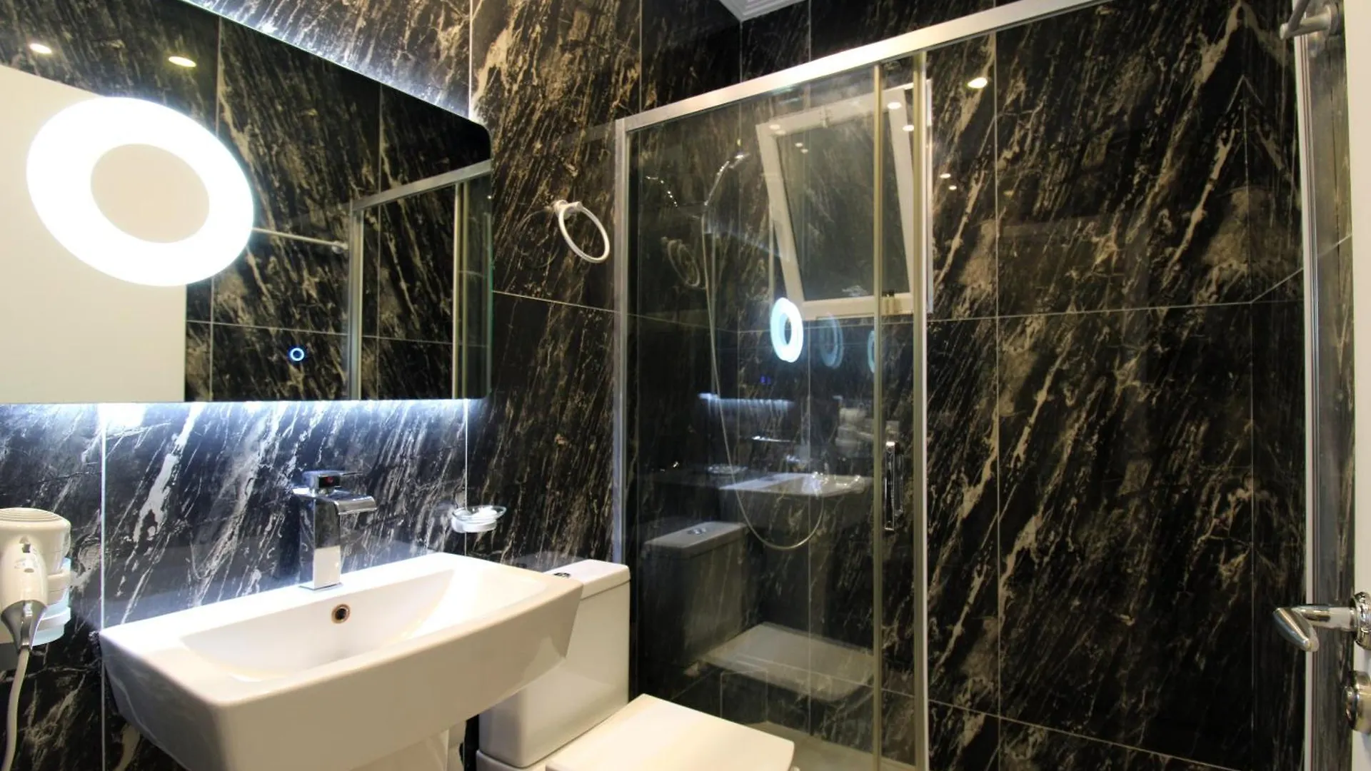 קסאמיל Hotel Keli אלבניה