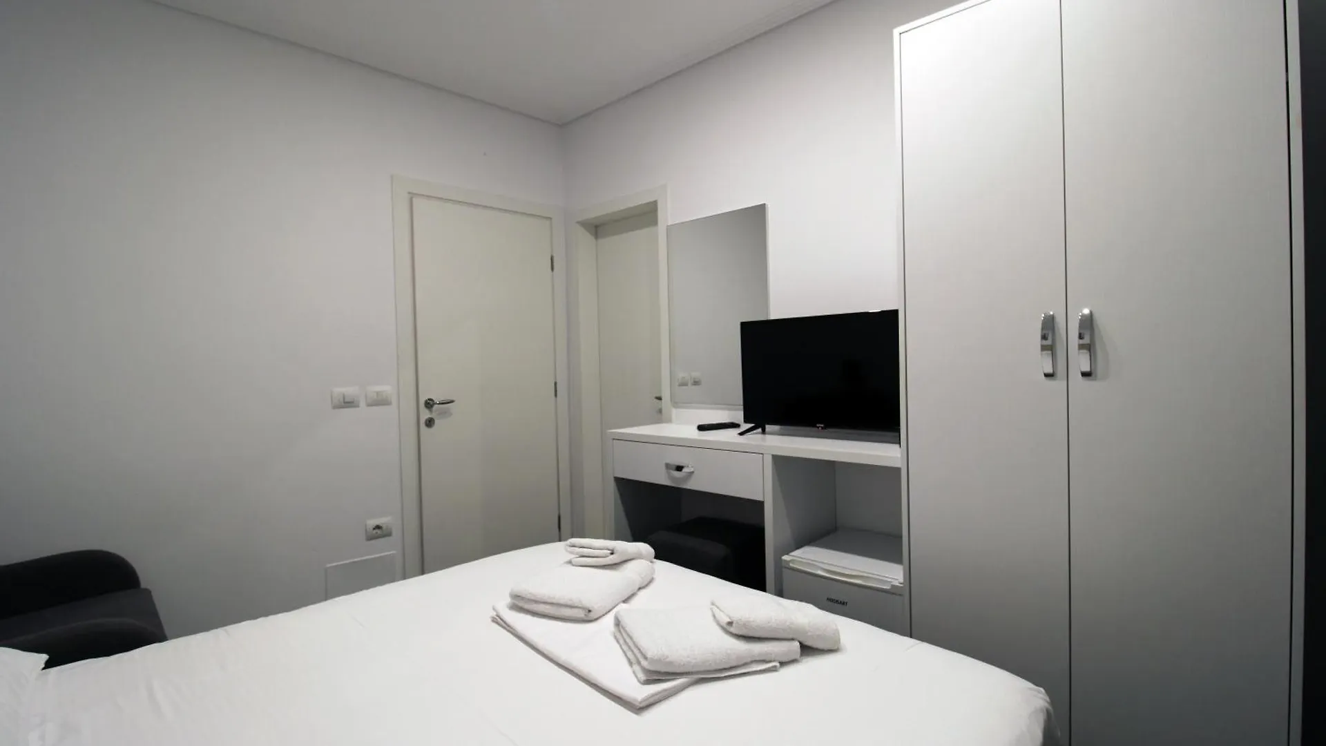 Hotel Keli Ksamil 0*,